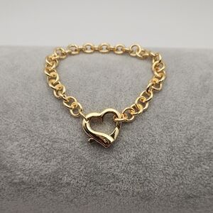 18K Gold Plated Heart Clasp Chain Bracelet – Bold & Modern